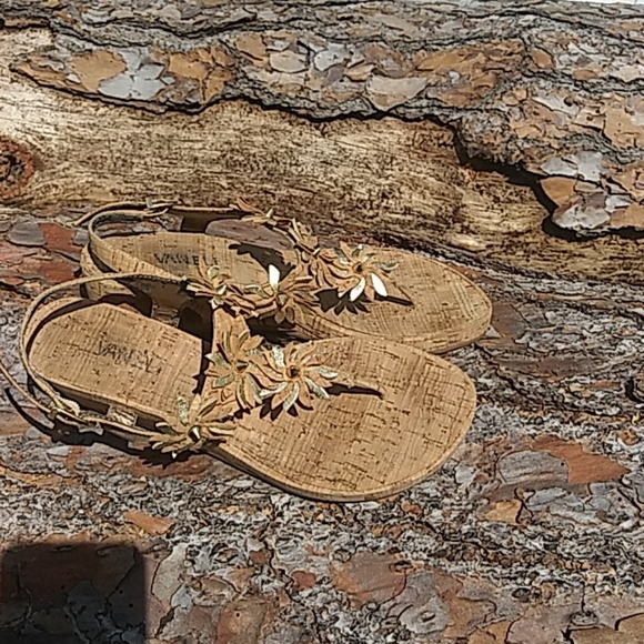 Sandles very loved - Picture 3 of 6